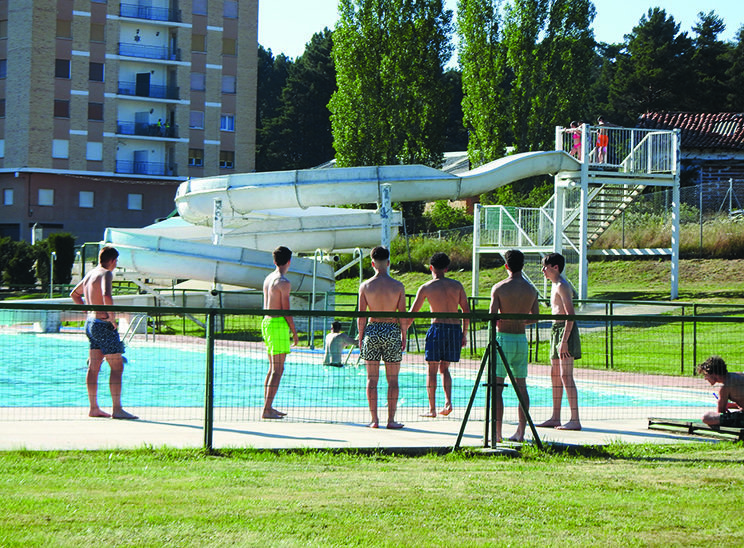 piscina navaleno